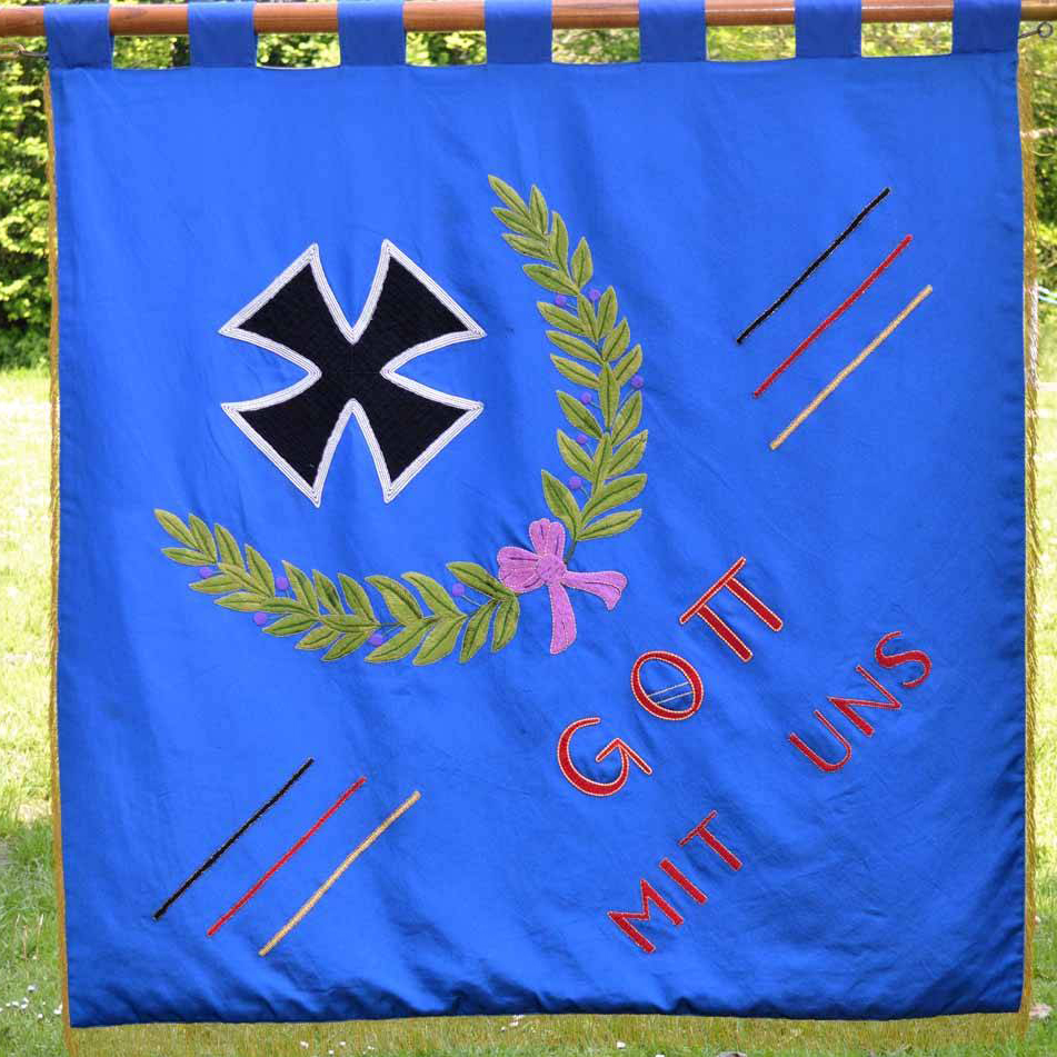 Fahne der Kameradschaft ehemaliger Soldaten - Seite 1